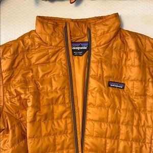 Patagonia men’s puffer jacket